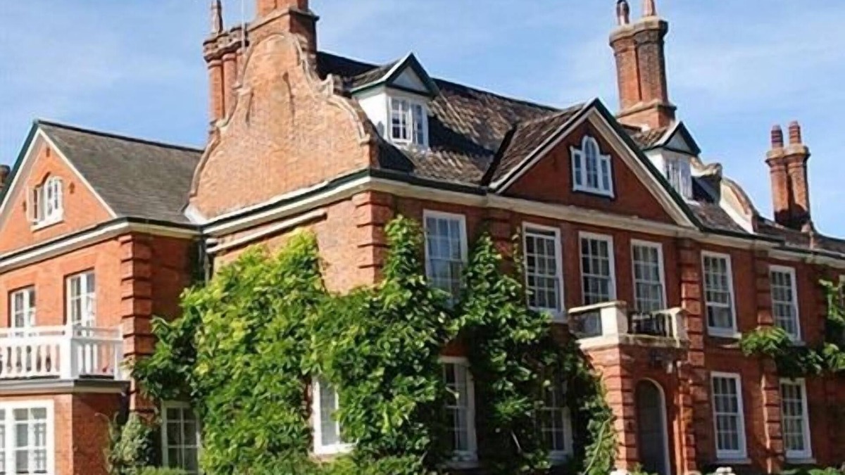 Coltishall Hotel | Norfolk Mead