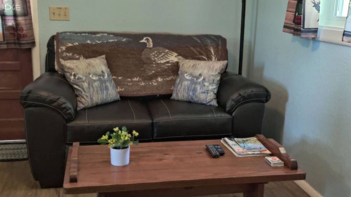 Elizabeth Apartment | Norfork Lake - Quaint 2 bedroom, no stairs. By the pool -camp store - pavilion.