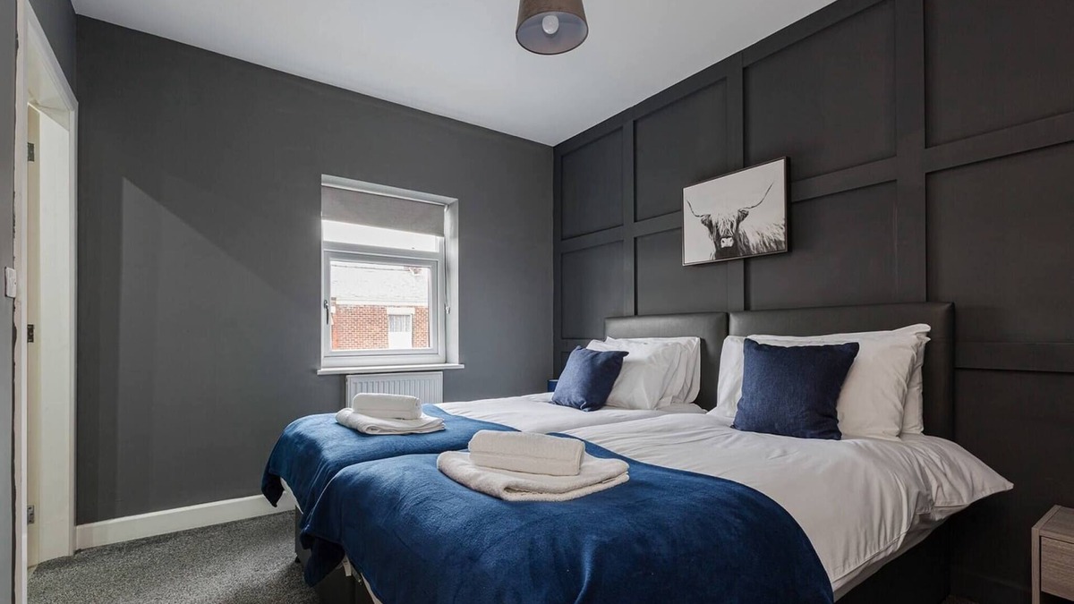 Preston House | Norris | Parking Wi-Fi Garden | Cozy Pads