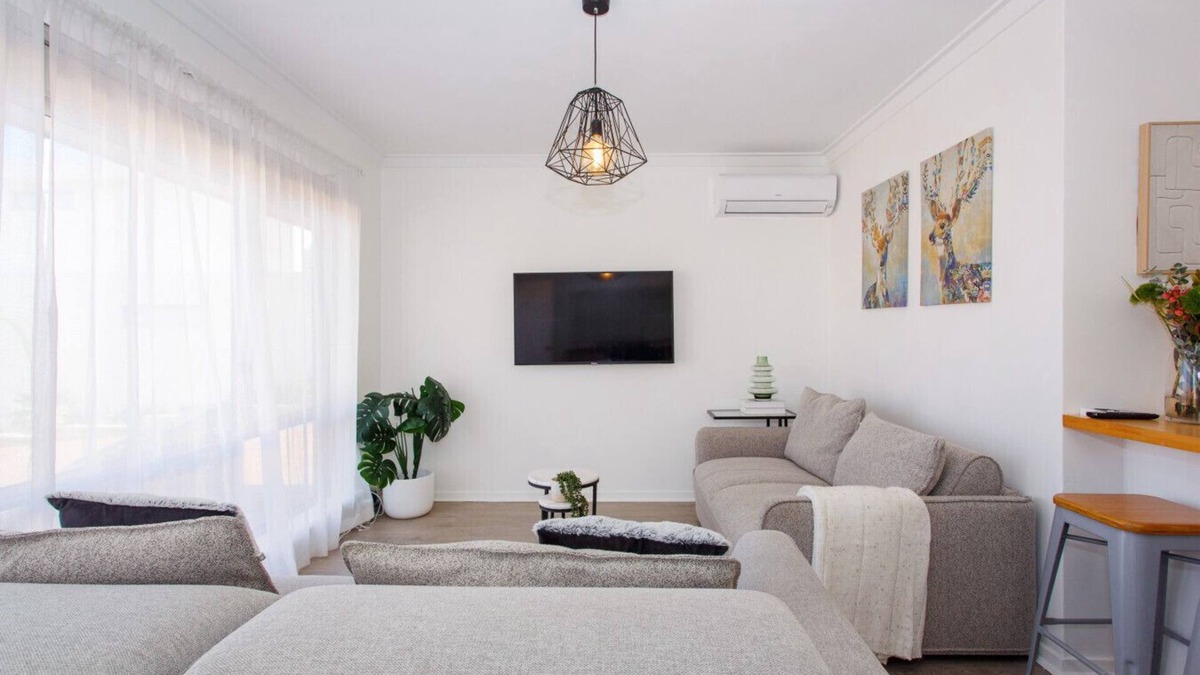 North Beach Apartment | North Beach Nest – Walking Distance to North Beach