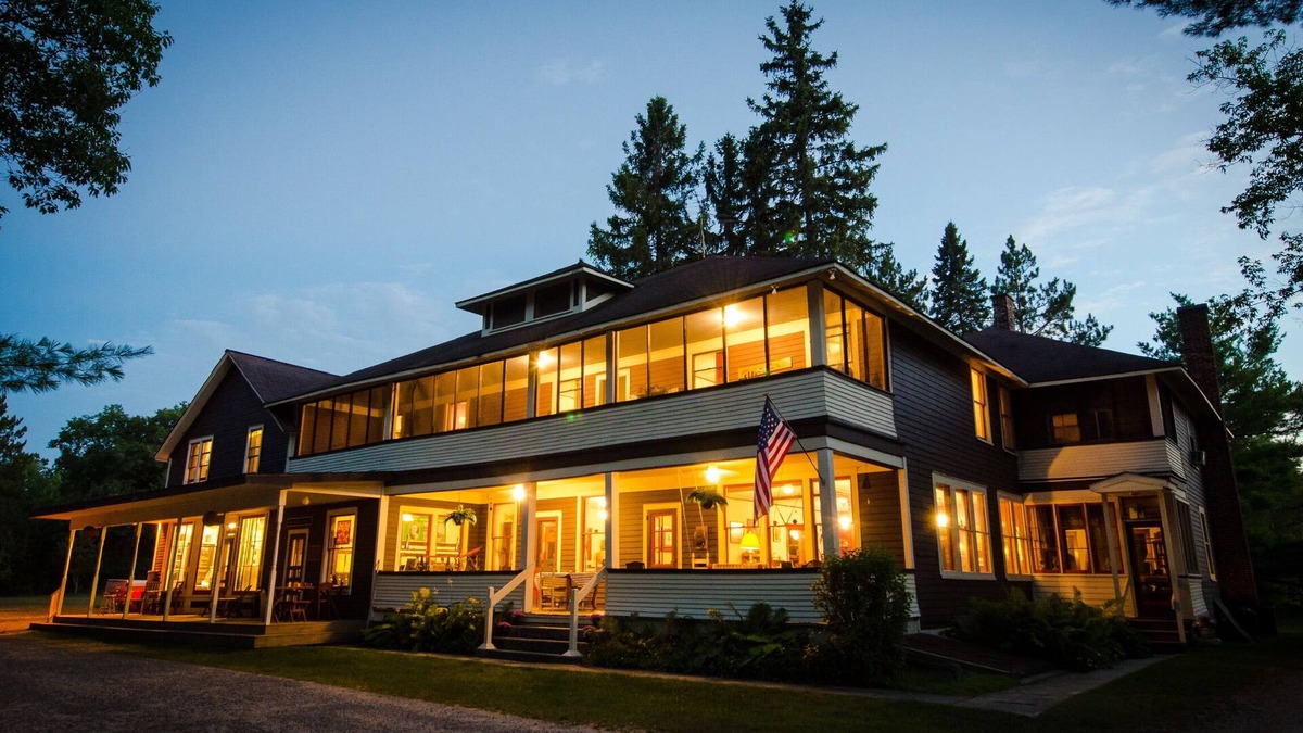 Grayling Bed & Breakfast | North Branch Outing Club