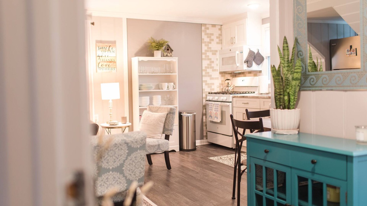 Northeast Virginia Beach Apartment | North End Beach Cottage Apartment - One block from beach
