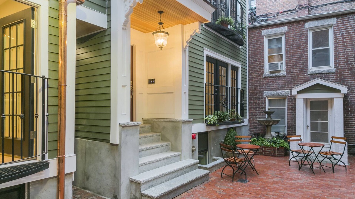 North End Condo | North End, Luxury Condo apartment - dw