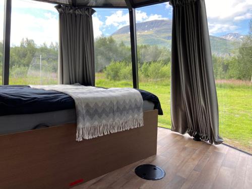 Storfjord Cabin | North Experience Basecamp