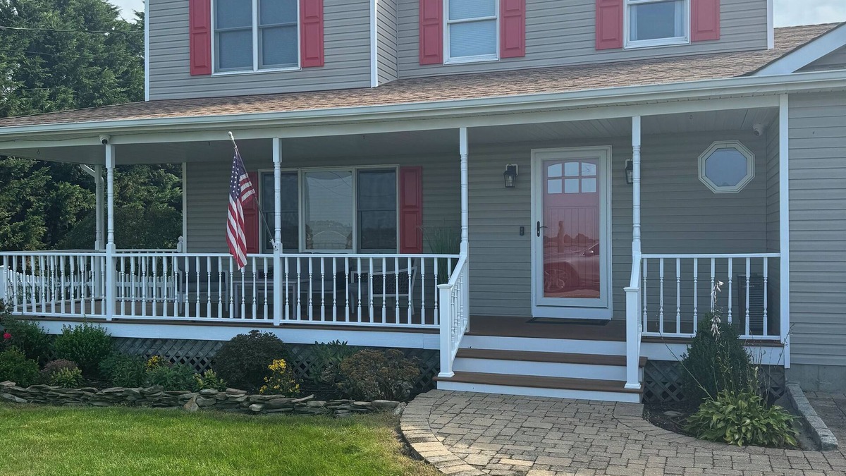 Mattituck House | North Fork Family and Friends Getaway. Great Location