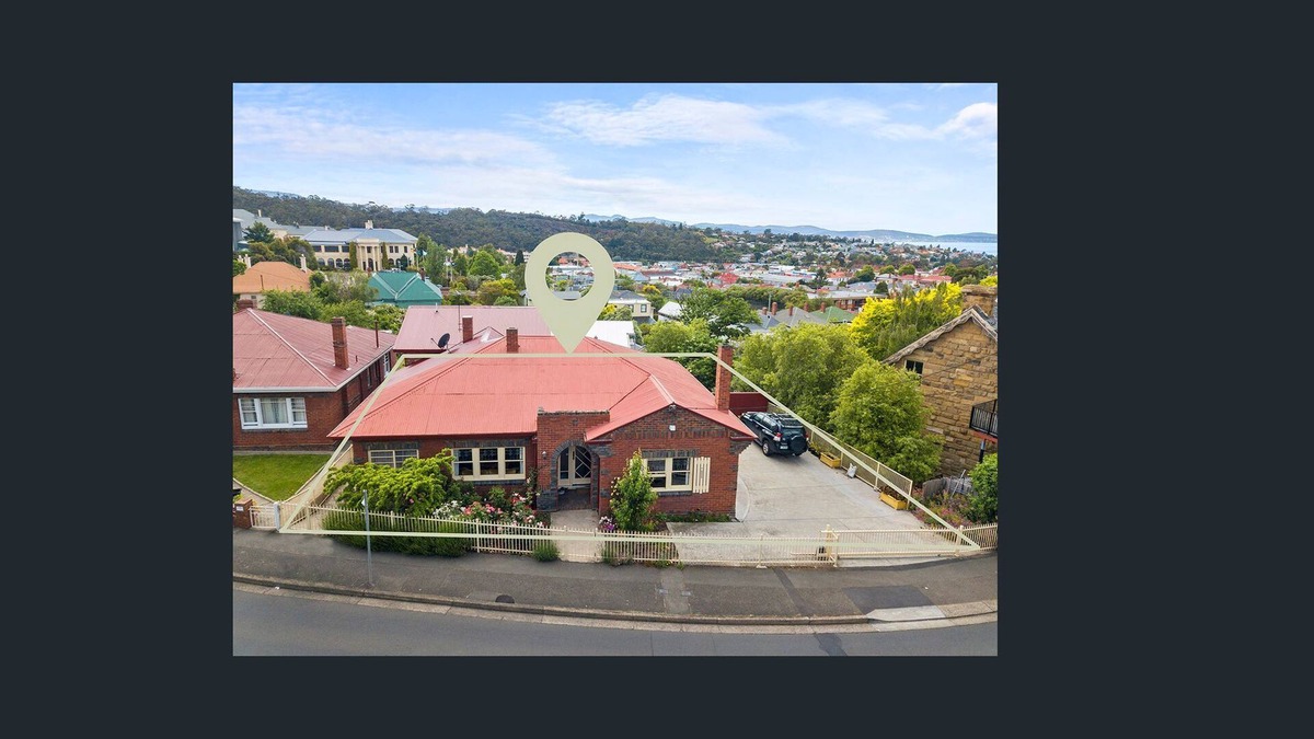North Hobart House | North Hobart Luxury Holiday House