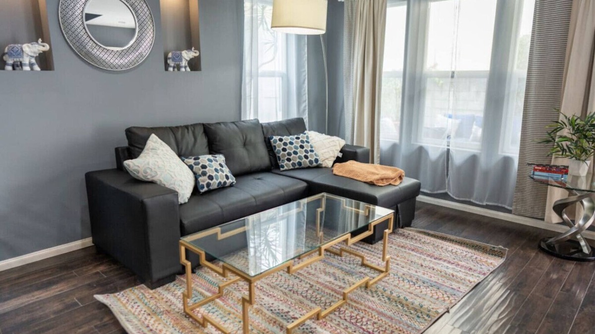 NoHo Arts District House | NORTH HOLLYWOOD DELIGHT: MODERN 2 BEDROOM TOWNHOME w/PRIVATE FENCED PATIO p20