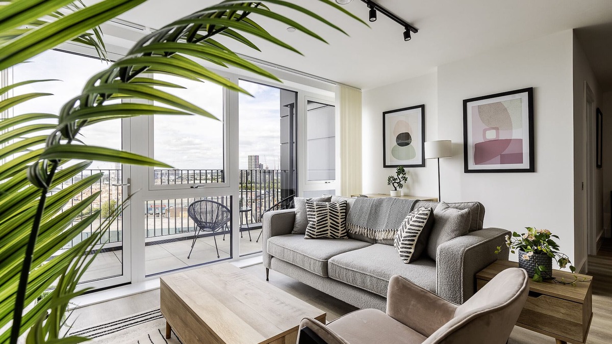 College Park and Old Oak Apartment | North KenVIII-2Bedroom+2Bathroom+Balcony+Concierge