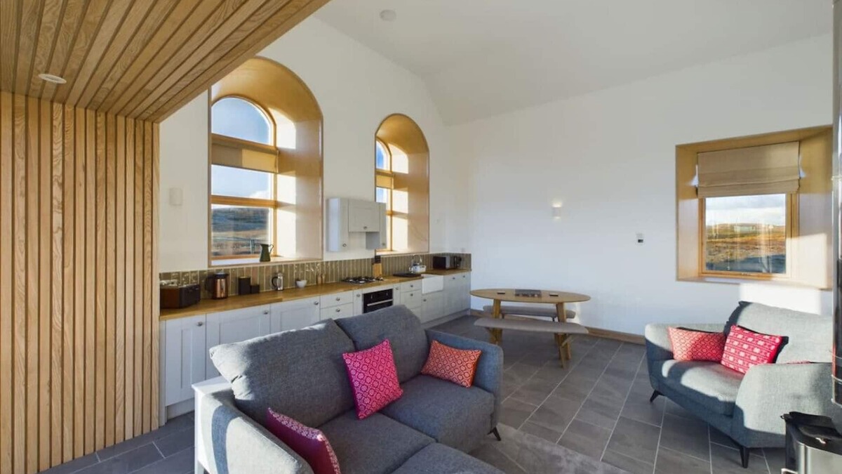 Shetland Islands House | North Roe Kirk, Shetland Isles