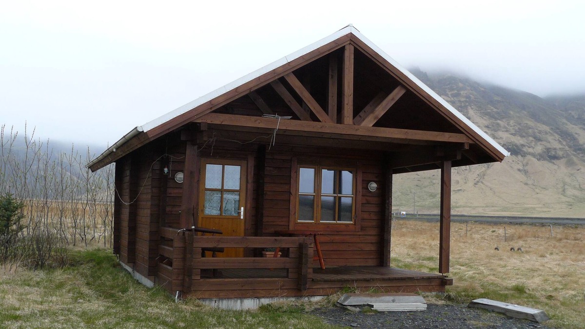 Eyvindarholar Cottage | North Star Cottage