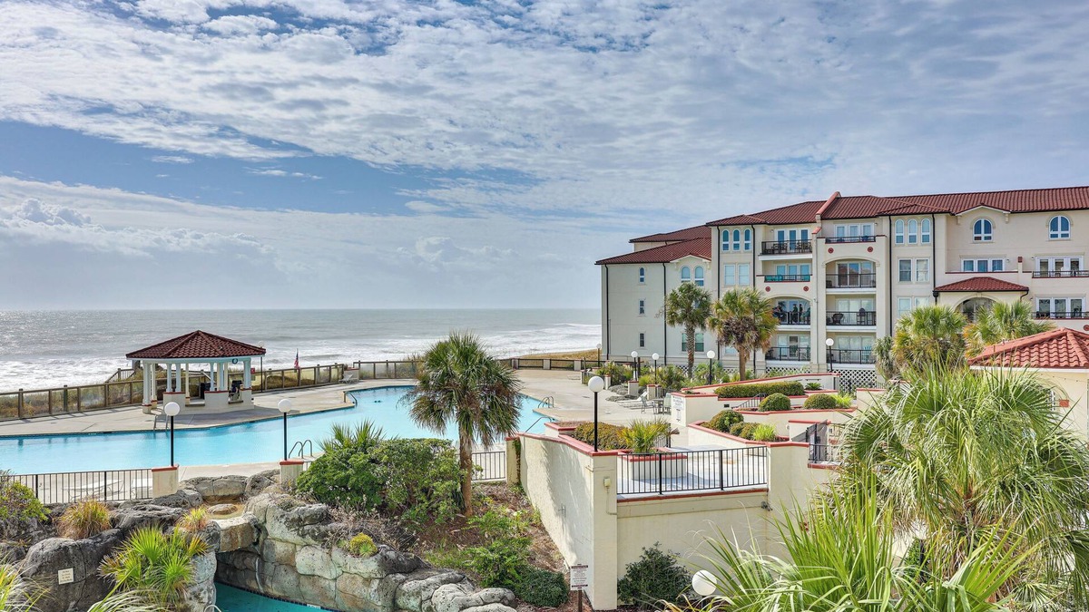 North Topsail Beach Apartment | North Topsail Beach Condo in Resort-style Complex!