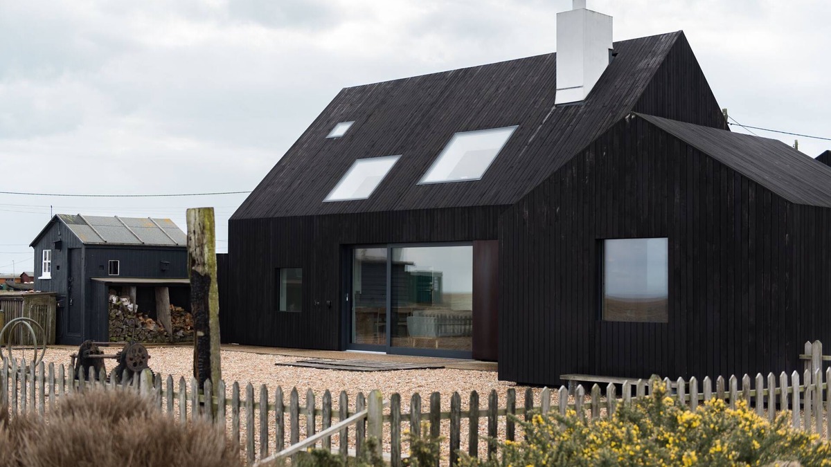 Dungeness House | North Vat, by Bloom Stays - a coastal that sleeps 6 guests in 3 bedrooms