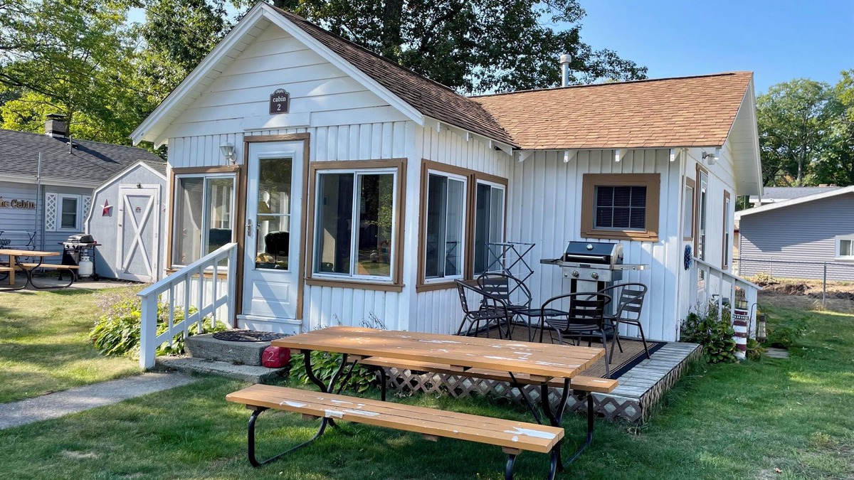 Prudenville Cottage | North View Cabins #2 - Cozy 2Bed/1Ba Cabin with Private Deck on the Lake!