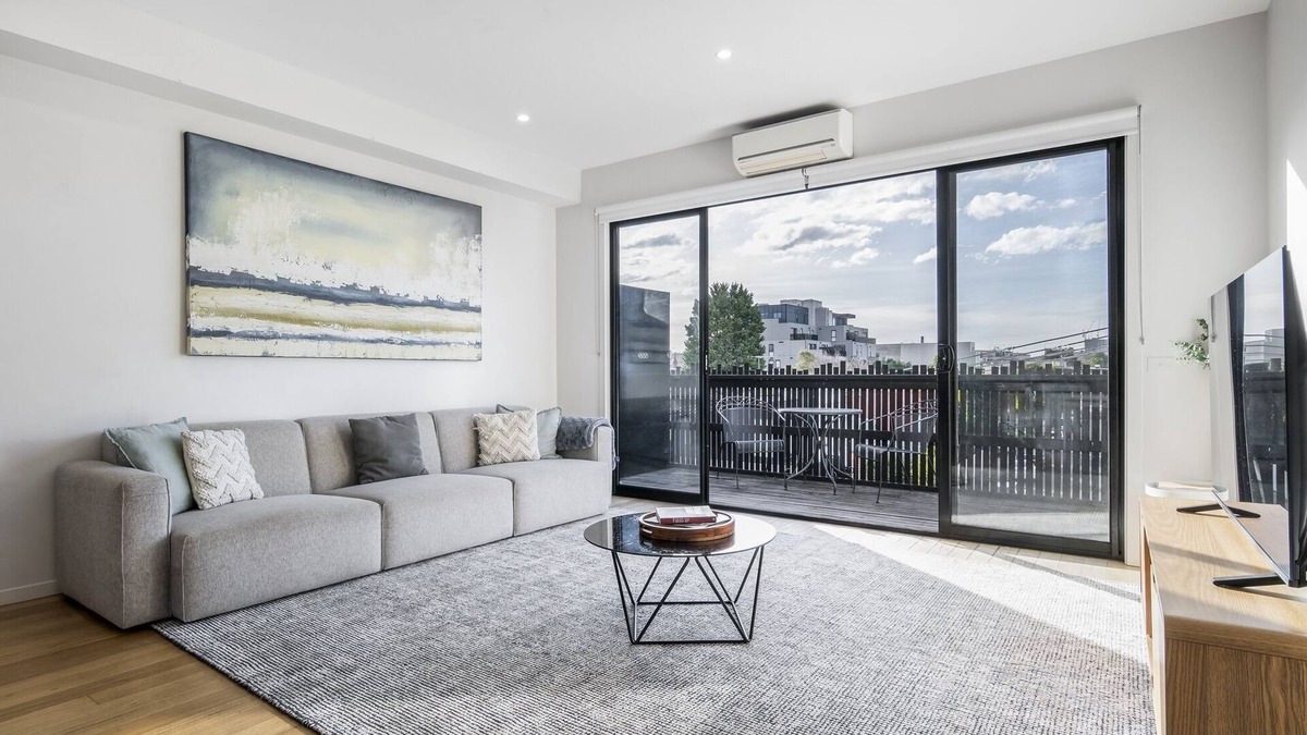 Northcote House | Northcote 3-Bed Townhouse Near Cafés & Shops