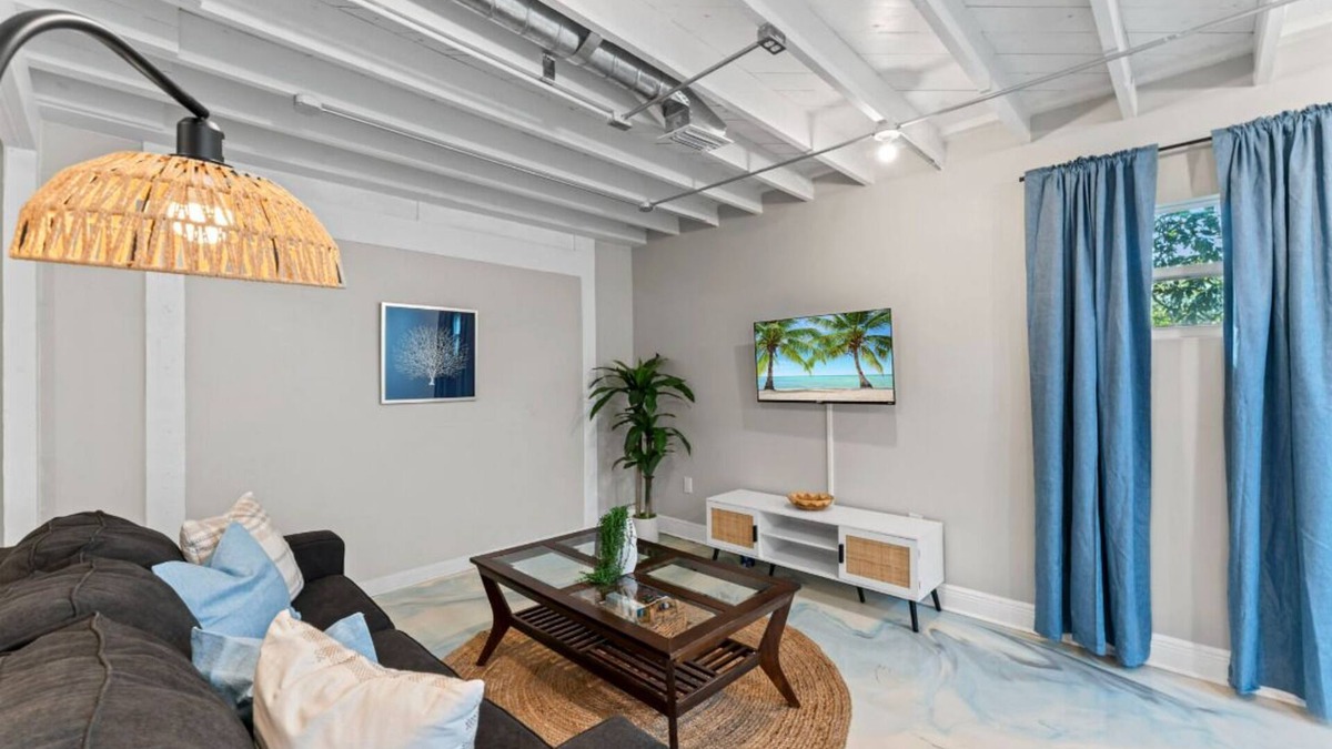 Murray Hill Apartment | Northeast Florida Retreat
