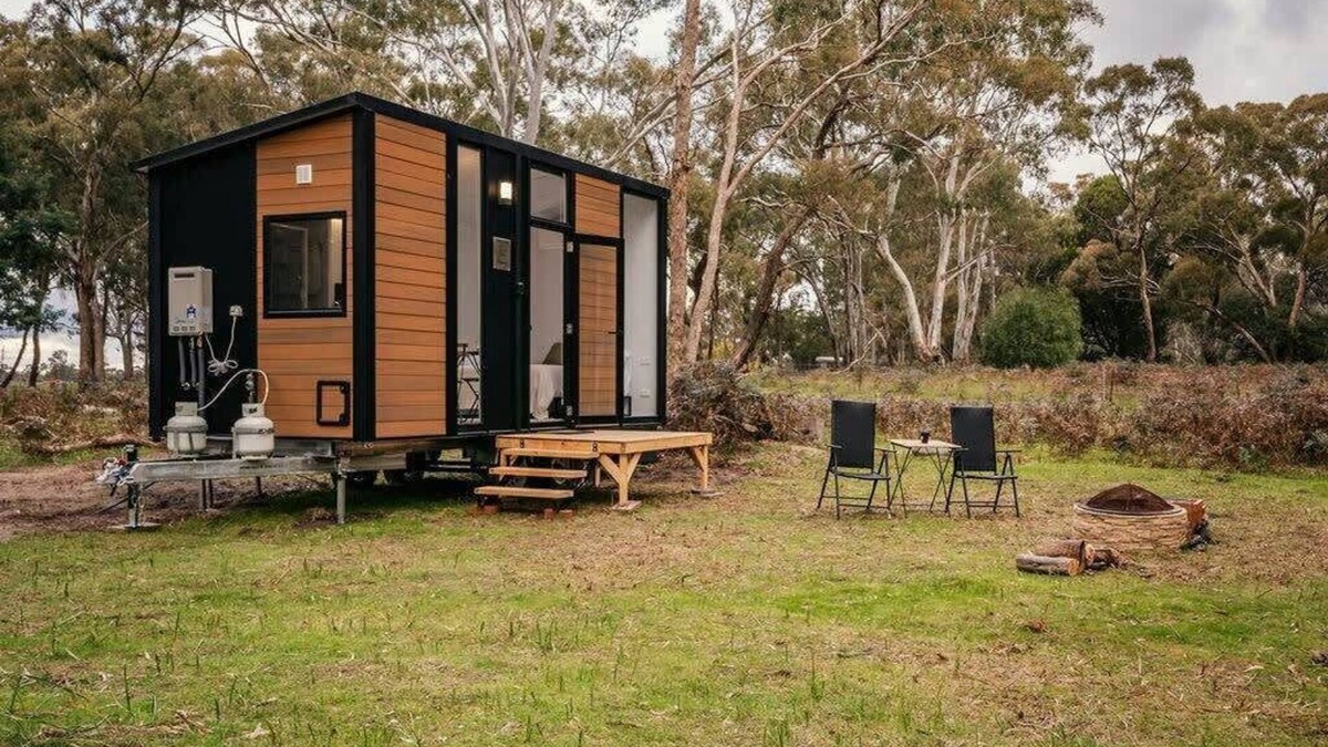 Dadswells Bridge House | Northern Grampians Getaway by Tiny Away