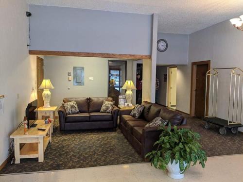 Park Falls Hotel | Northern Lights Inn