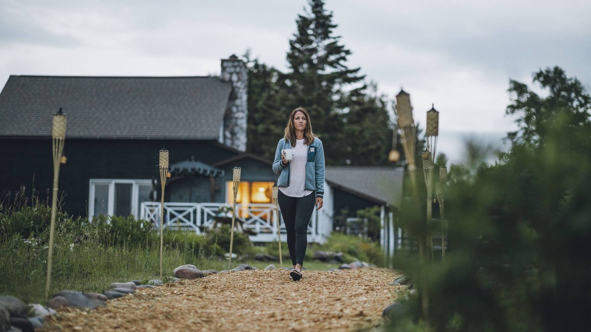 Laurium House | NORTHERN LIGHTS! Stately 5 bedroom beach house on Lake Superior.