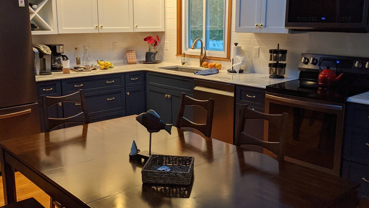 Presque Isle Cabin | Northern Michigan Hideaway