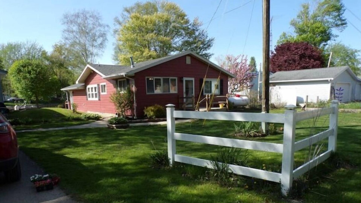 Barryton House | Northern MIchigan water and outdoor lovers' paradise!