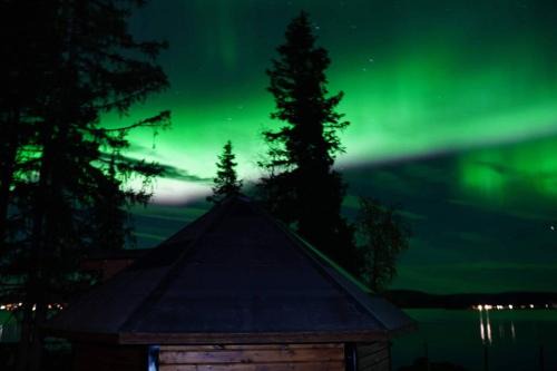 Jukkasjarvi Ski Chalet | Northernlight cabin