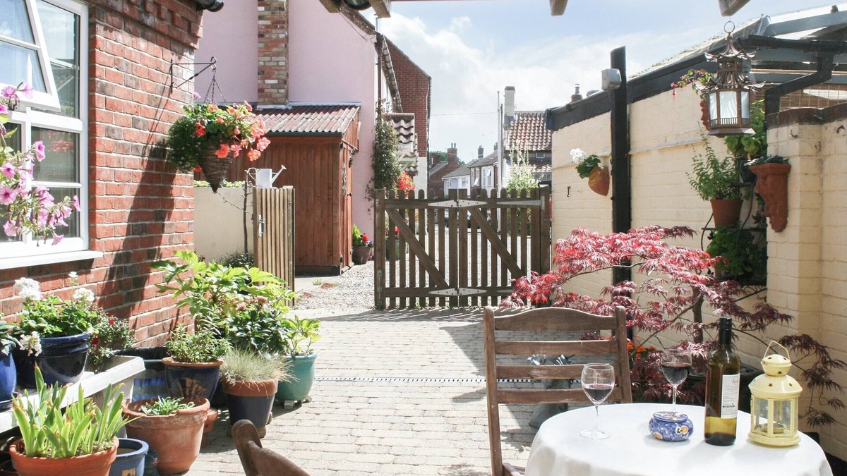 Beccles Cottage | Northgate Bakery Annex