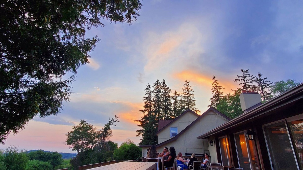 Alnwick/Haldimand Hotel | Northumberland Heights Wellness Retreat & Spa