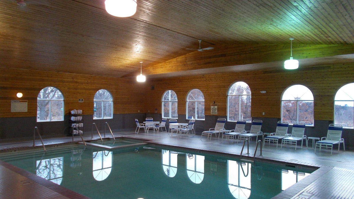 Chetek Hotel | Northwoods Best Inn - Chetek