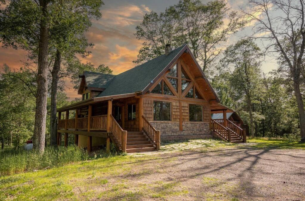 Webb Lake House | Northwoods Log Cabin - 3 acre retreat!