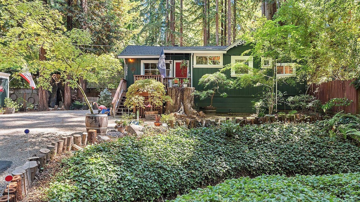 Northwood Cabin | Northwoods Serenity Charming Cabin-Perfect getaway spot