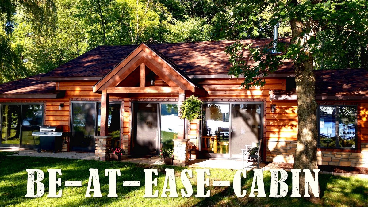 Luck Cabin | Northwoods Upscale Charming Lakefrt Bone Lk-4 Bedrm-Game Rm-BOOKING SUMMER 2026!