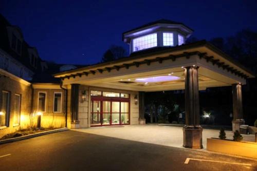 Norwalk Hotel | Norwalk Inn & Conference Center