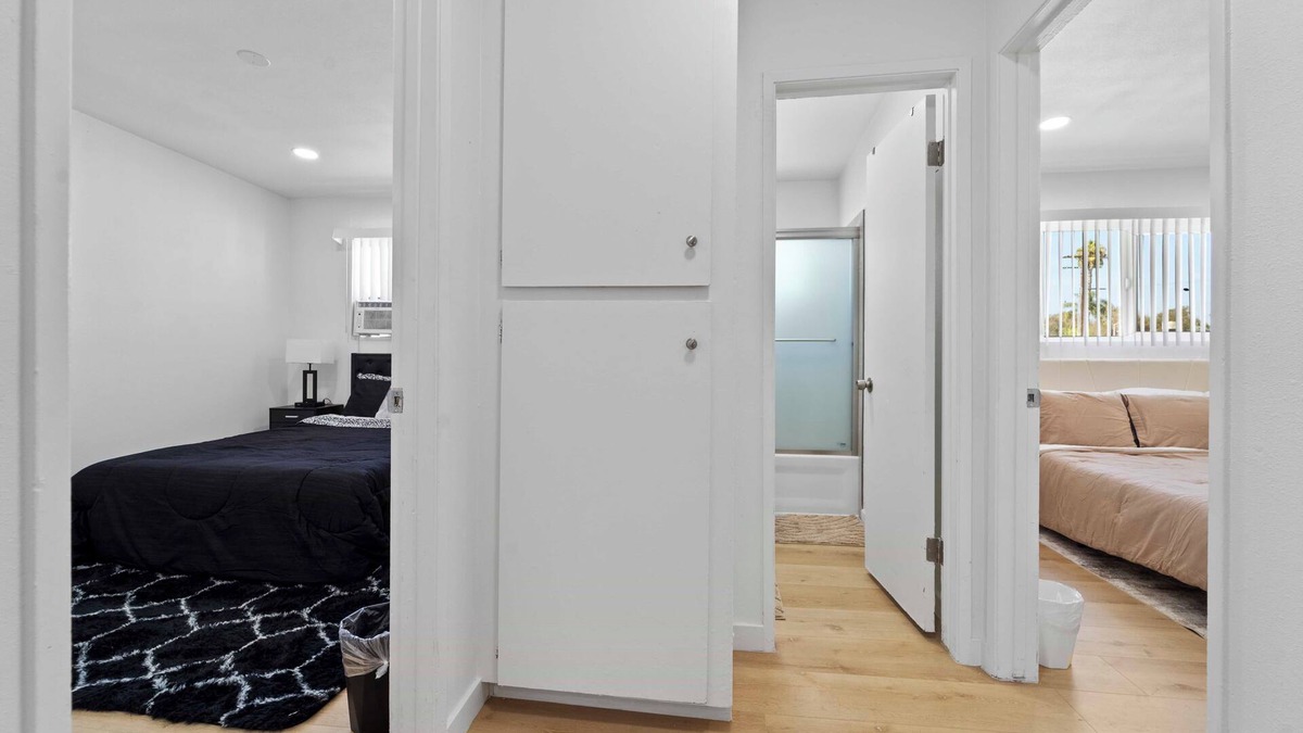 Norwalk House | Norwalk- NEAR Disney, Knotts, Beaches