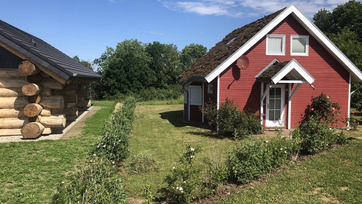 Gross Nemerow House | Norwegian lake house next to nature reserve