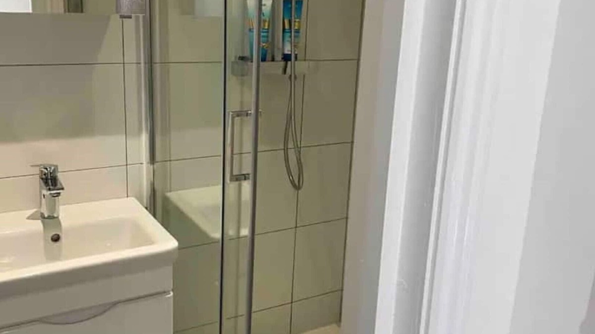 Brownswood Apartment | NOT ACTIVE!