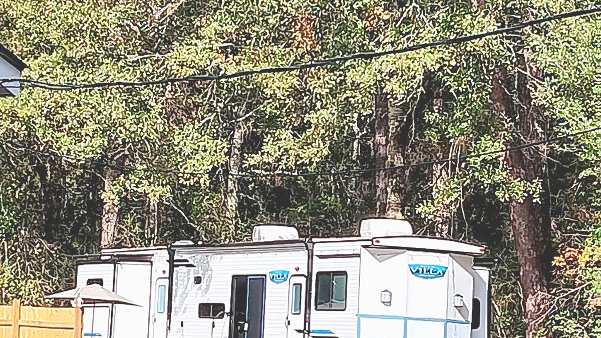 Slidell House | Not so Tiny CampernMTR 28+NightsnPer Diem SavernNo Cleaning Fee