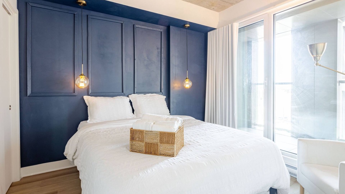 Old Montreal Apartment | Notre-Dame splendid apartment-Montreal