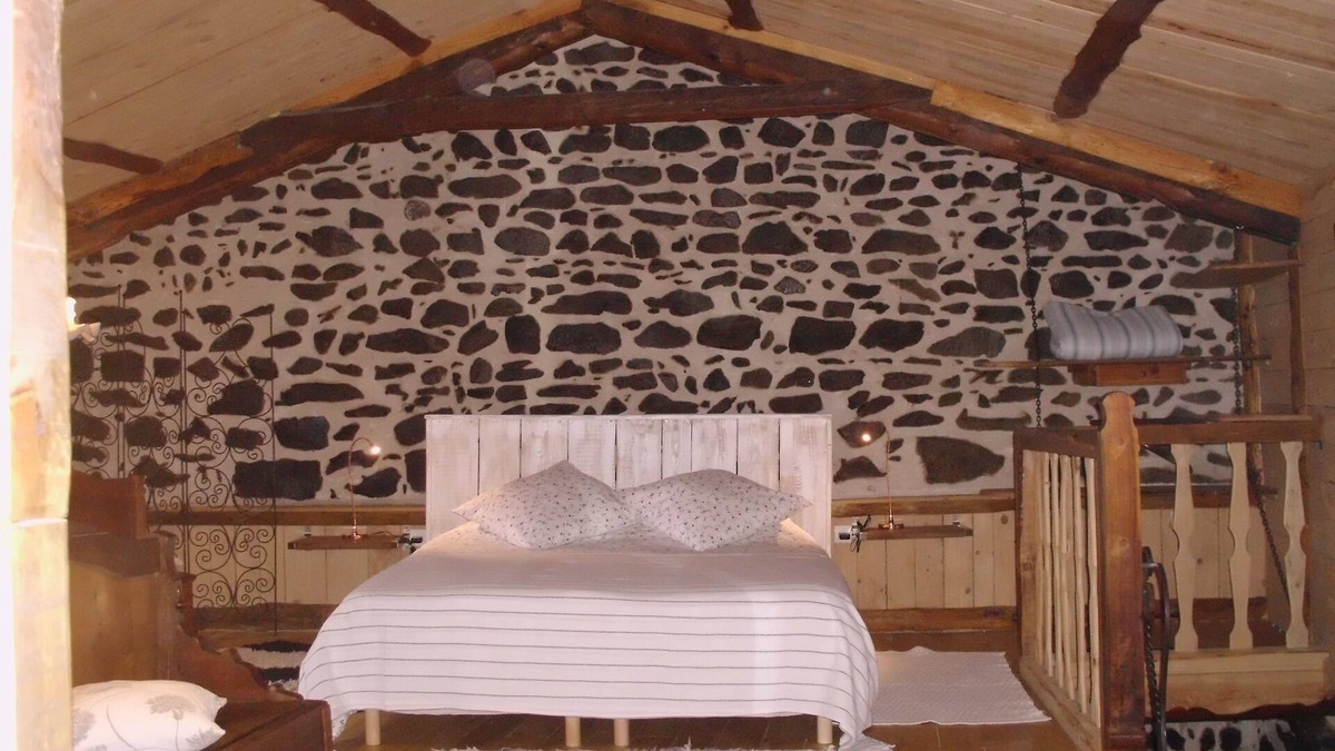 La Chaise-Dieu House | NotreBergerie, Baffour La Chaise Dieu