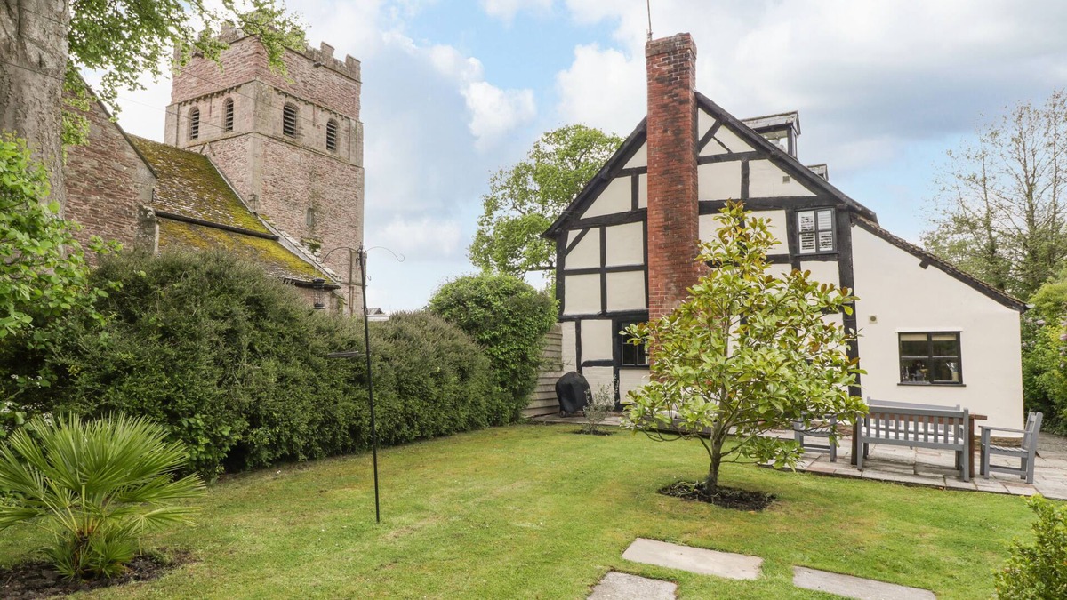 Hereford Cottage | NOTTS HOUSE, pet friendly in Wellington, Herefordshire