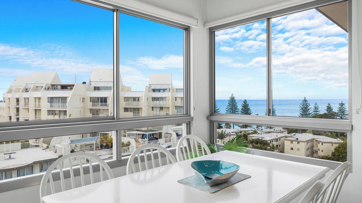 Mooloolaba Apartment | Nova Ocean Views Mooloolaba 2 Bedroom Apartment
