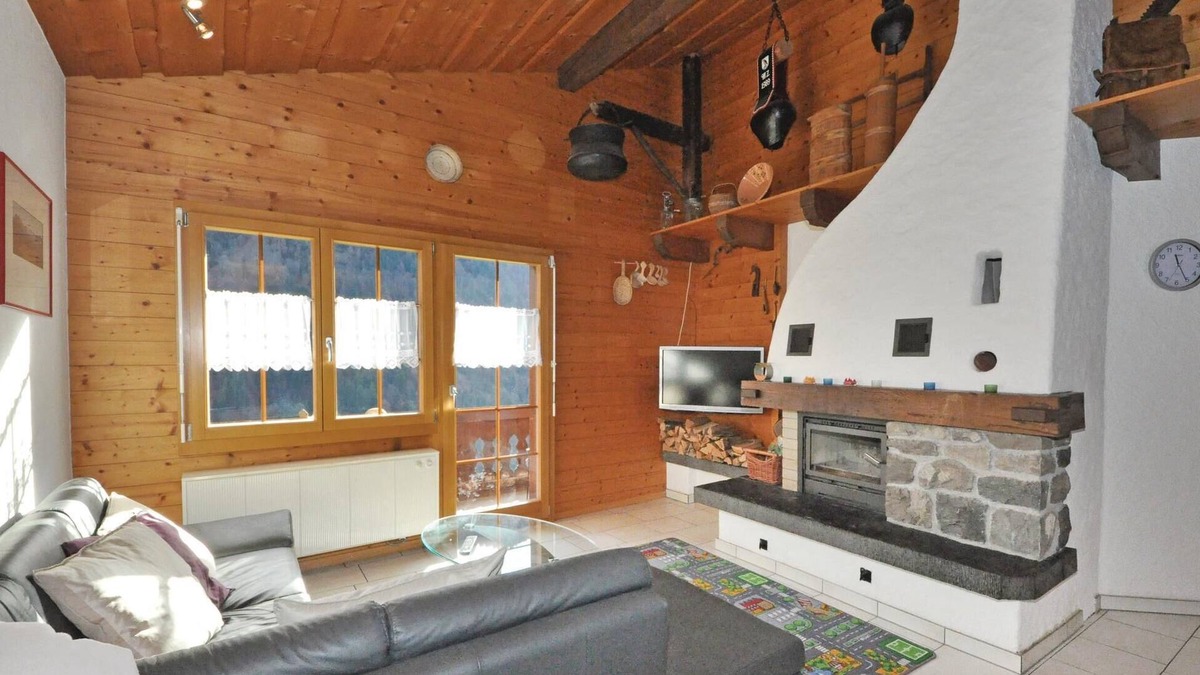 Hünibach Apartment | NOVASOL holiday apartment Chalet Bühl in Habkern.