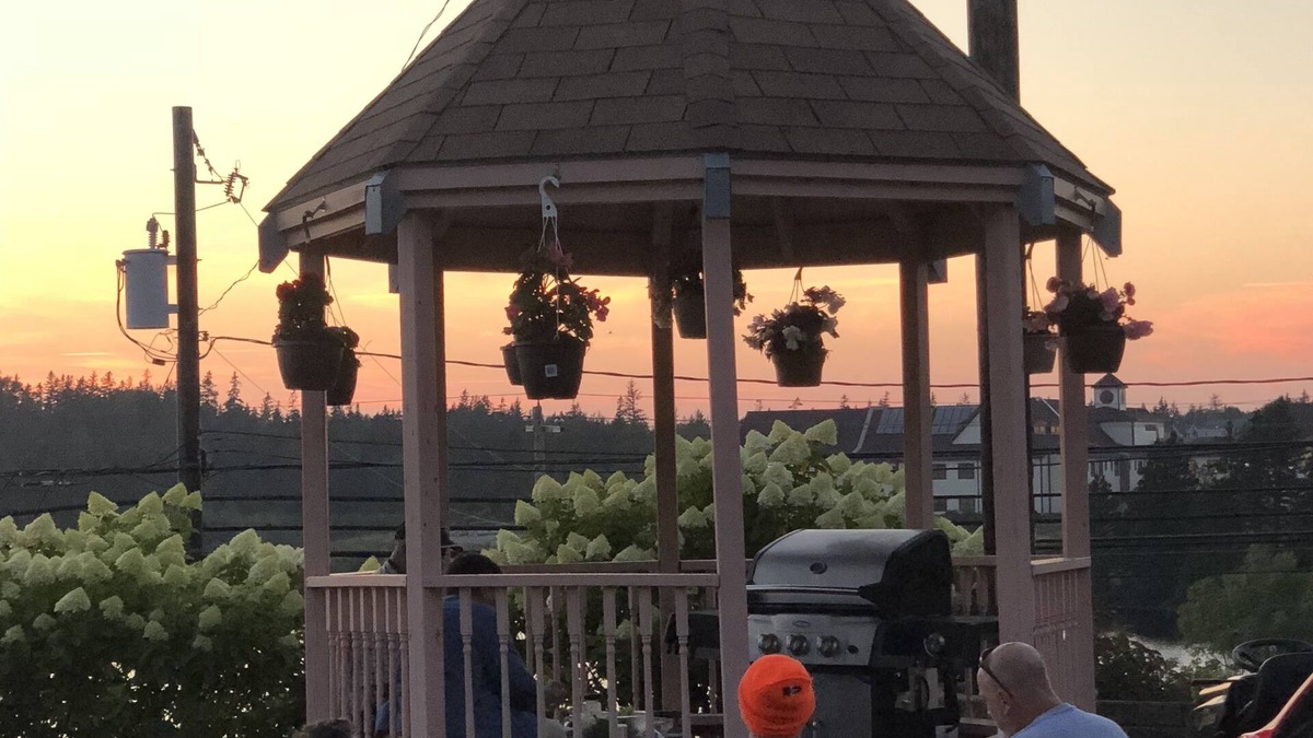 Yarmouth Hotel | NovaStar Motel On The Lake