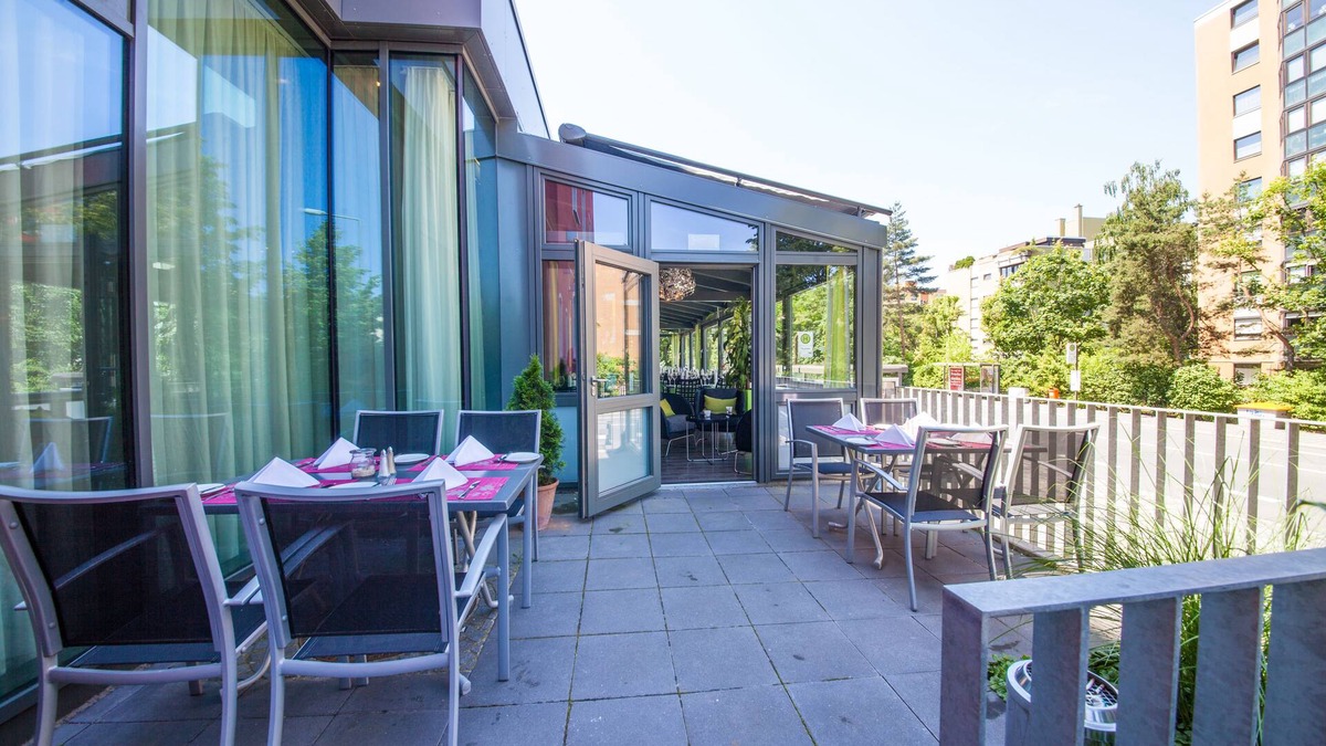 Weststadt Hotel | NOVINA HOTEL Tillypark