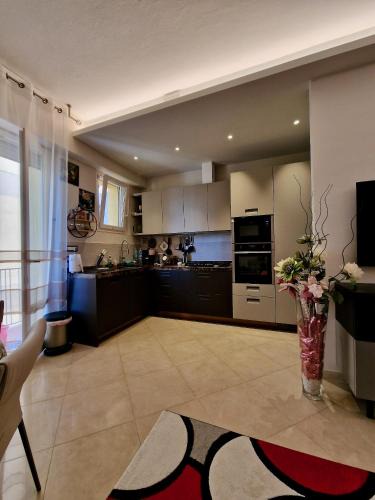 Peretola Apartment | Novoli Chic: Cuore di Firenze
