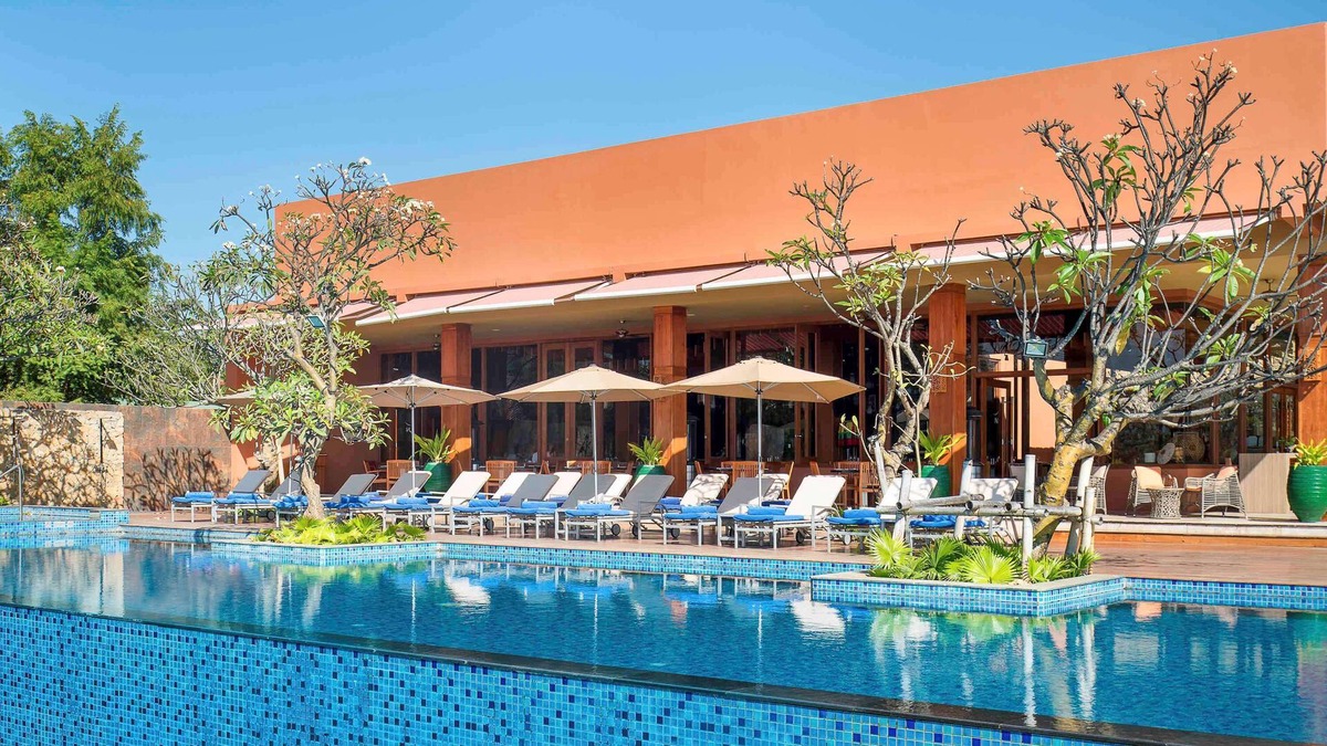 Nga Phe Chaung Hotel | Novotel Inle Lake Myat Min
