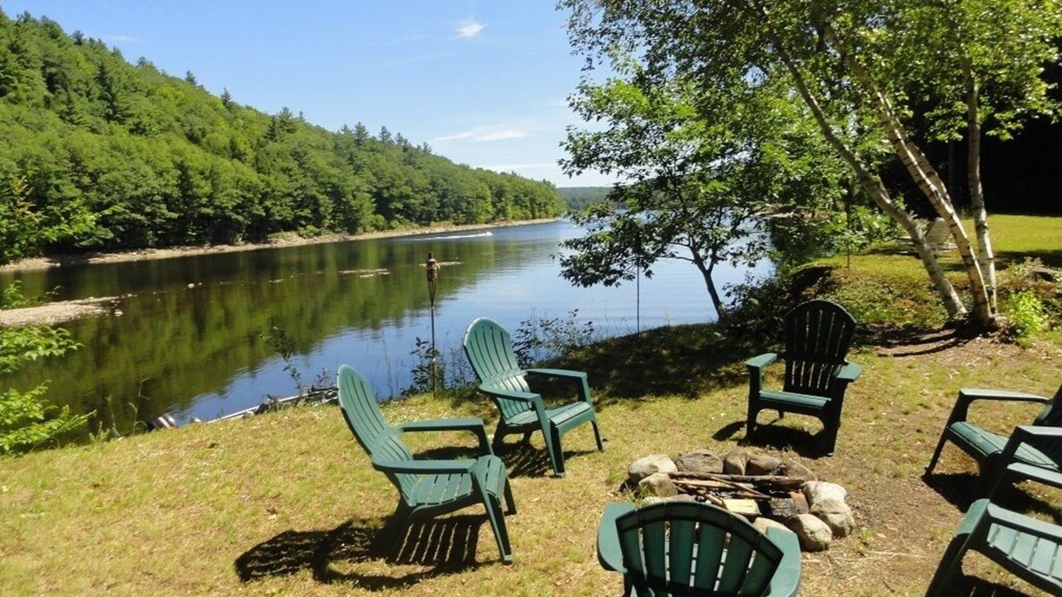 Northville House | Now booking for Summer. Pet friendly