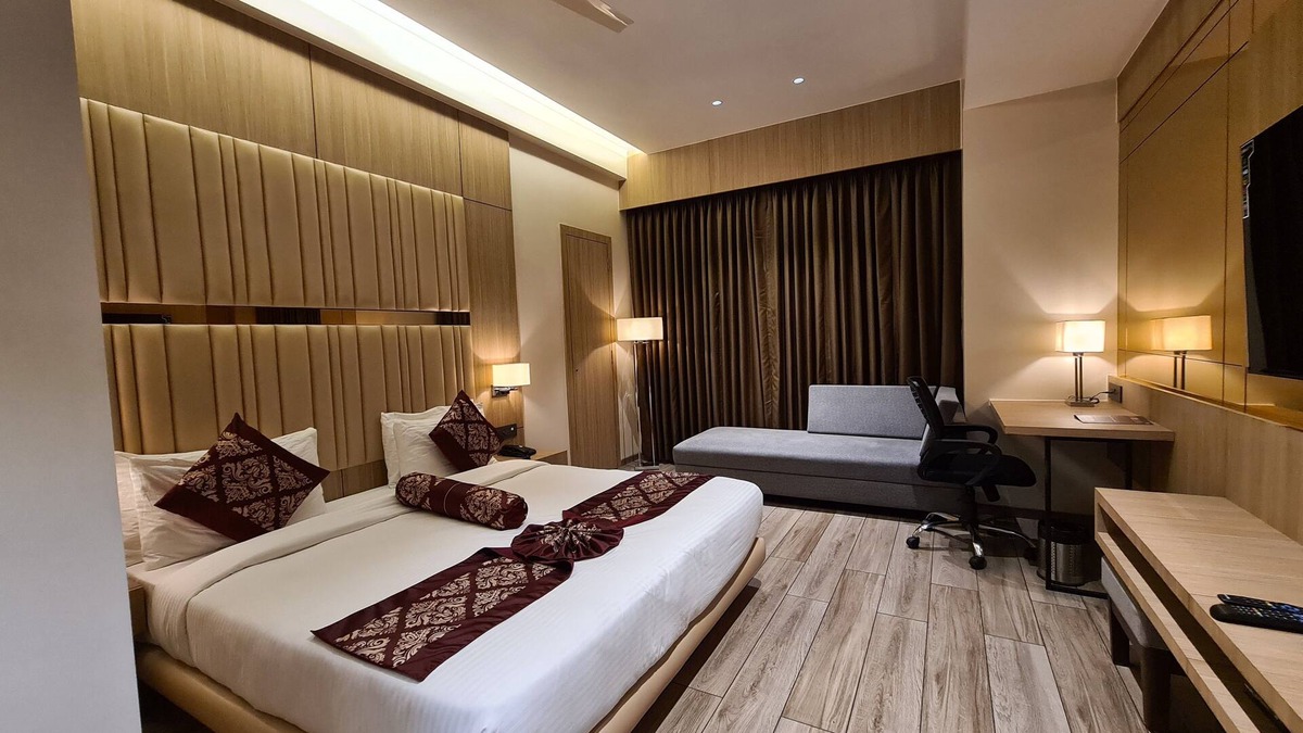 Navsari Hotel | NRICH SKYOTEL
