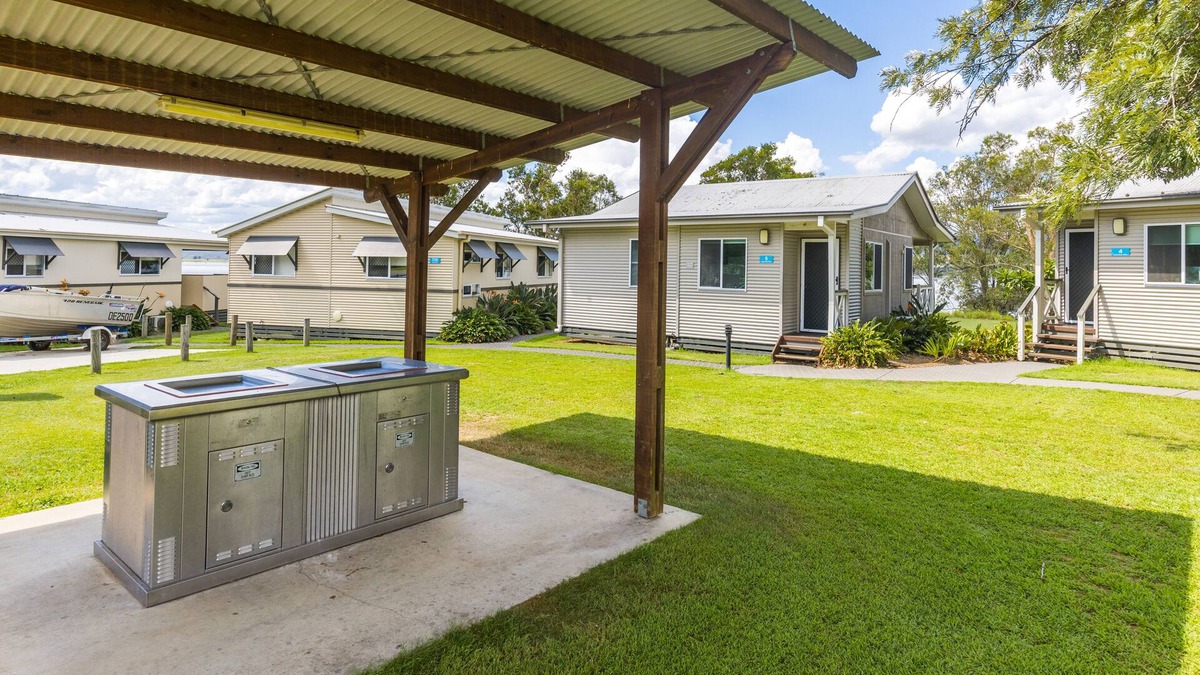 Hazeldean RV Rental | NRMA Lake Somerset Holiday Park