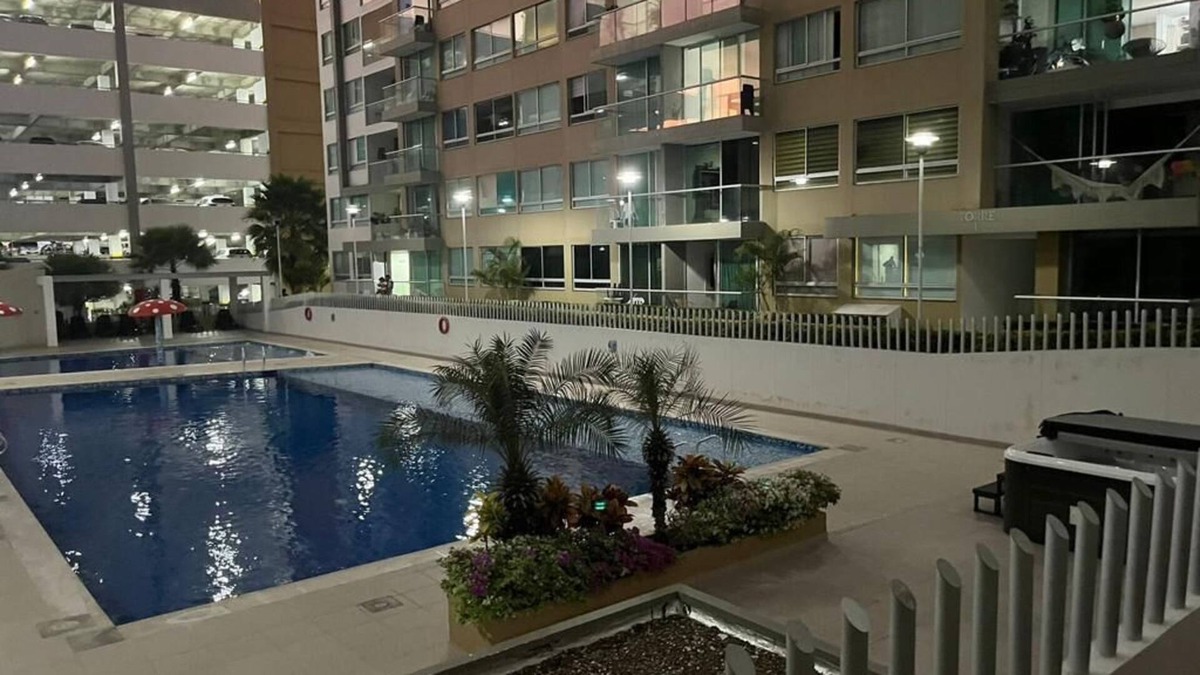 Miramar House | NRTE Spacious Family Apartment