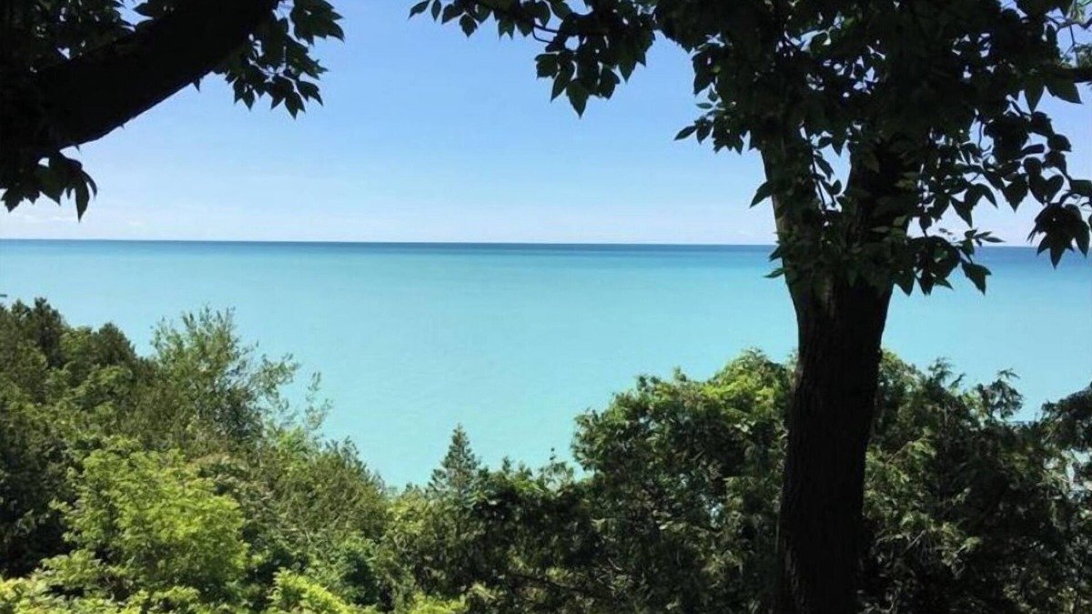 Bayfield Cottage | nTouch of Glass Cottage in Bayfield